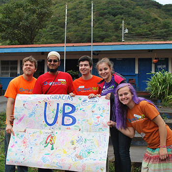 group of honors students in Nicaragua