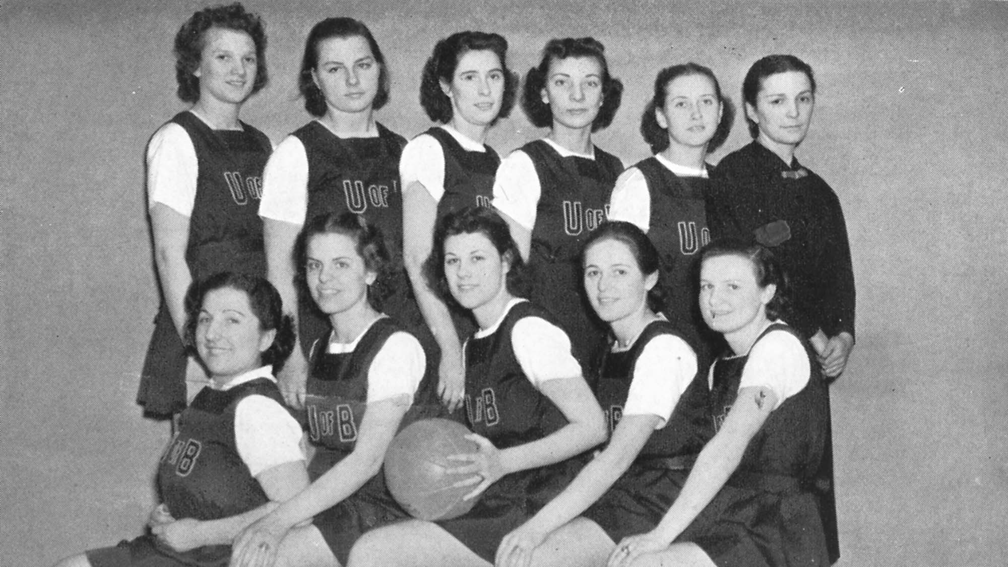 Women's basketball team photo