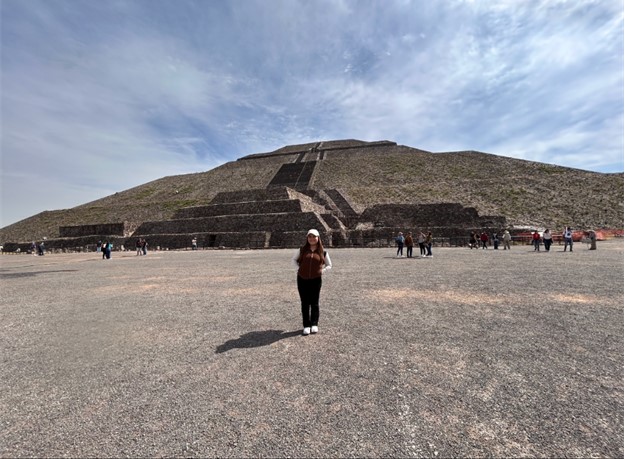 Honor student Nayla Paqui on Mexico City Global Field Study