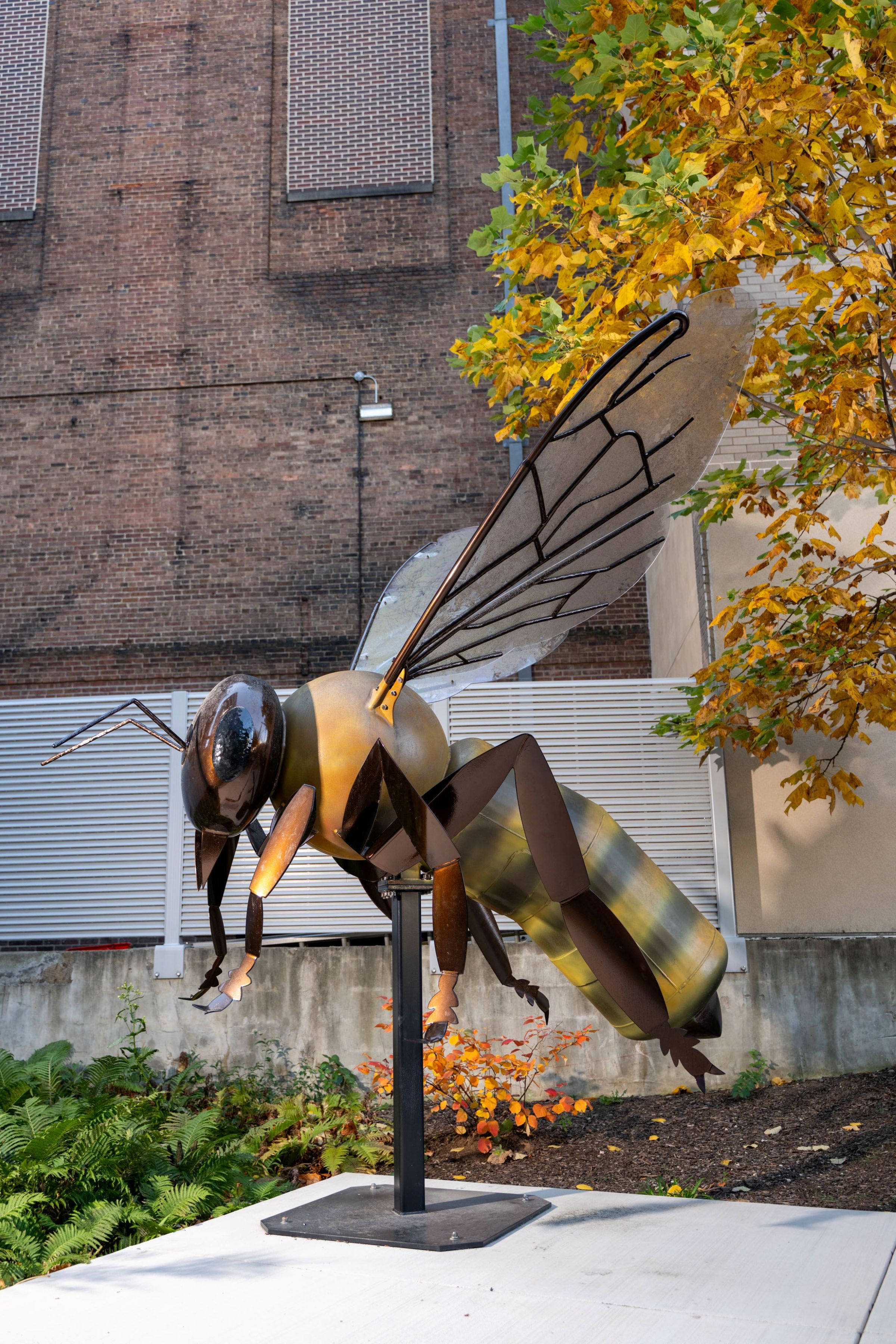 image of Honey Bee sculpture by Colin Selig