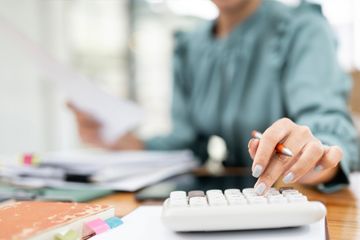 an image portraying of a women practicing managerial accounting